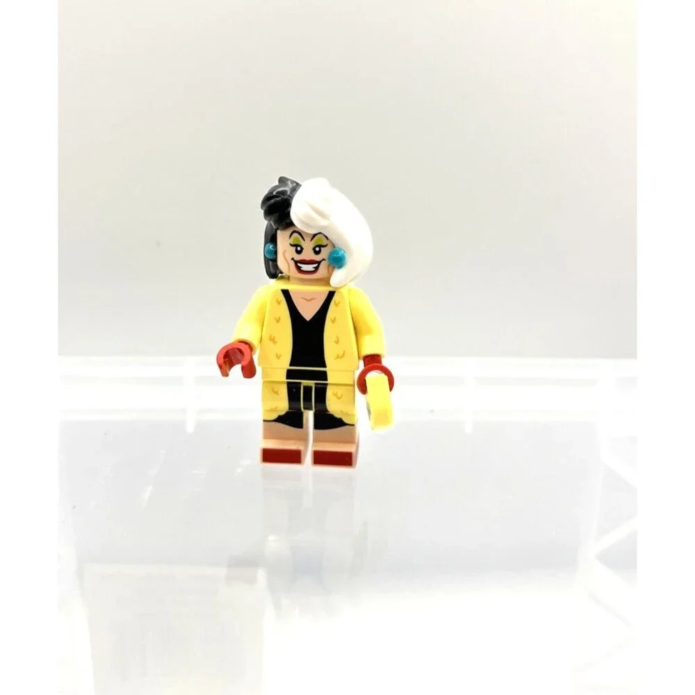 LEGO Disney Minifigure dis188 Cruella De Vil Minifig From 43277 Movie
